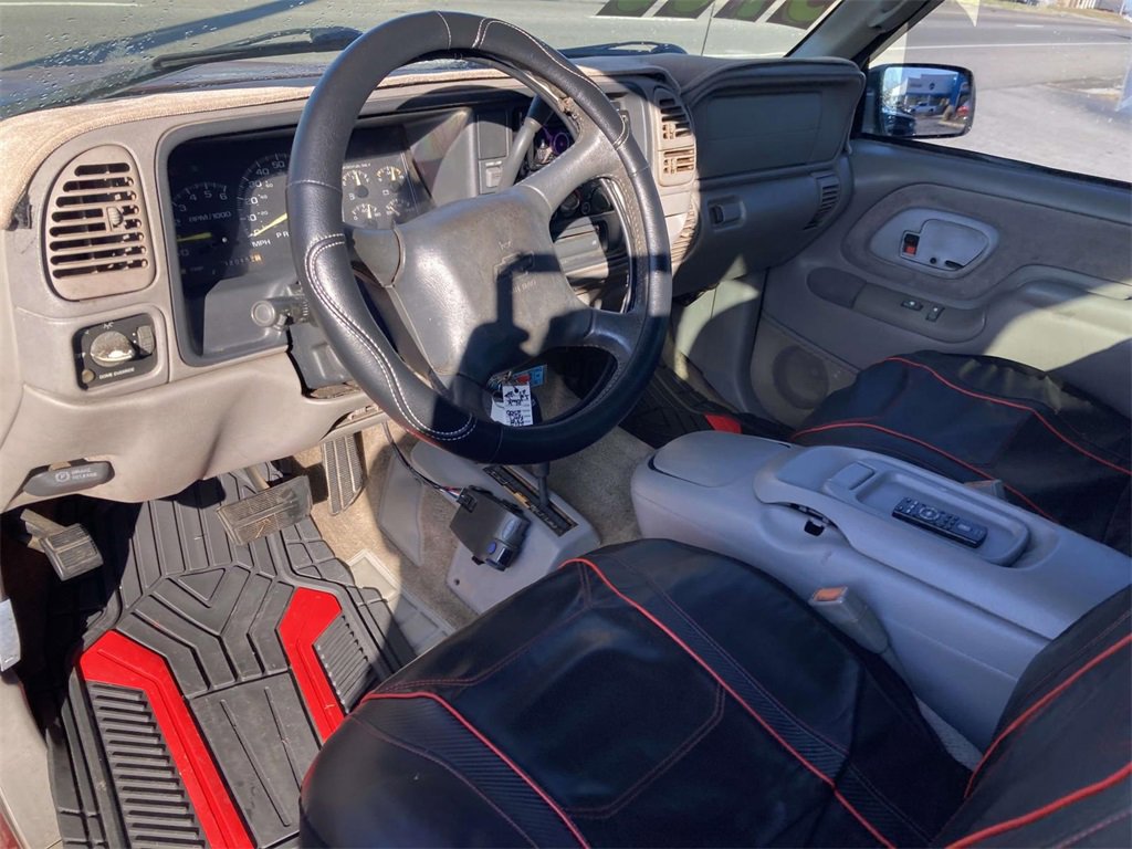 Used 1998 Chevrolet Silverado 1500 Base w/ Preferred Equipment Group 2 image 12