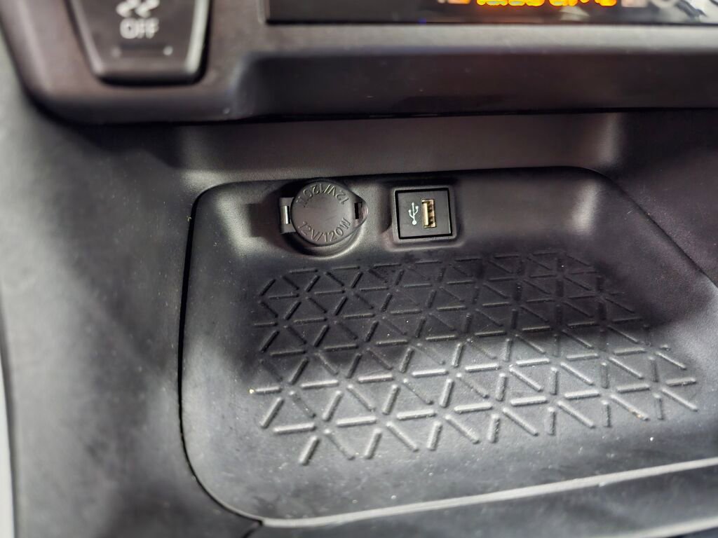 Used 2024 Toyota RAV4 XLE image 15