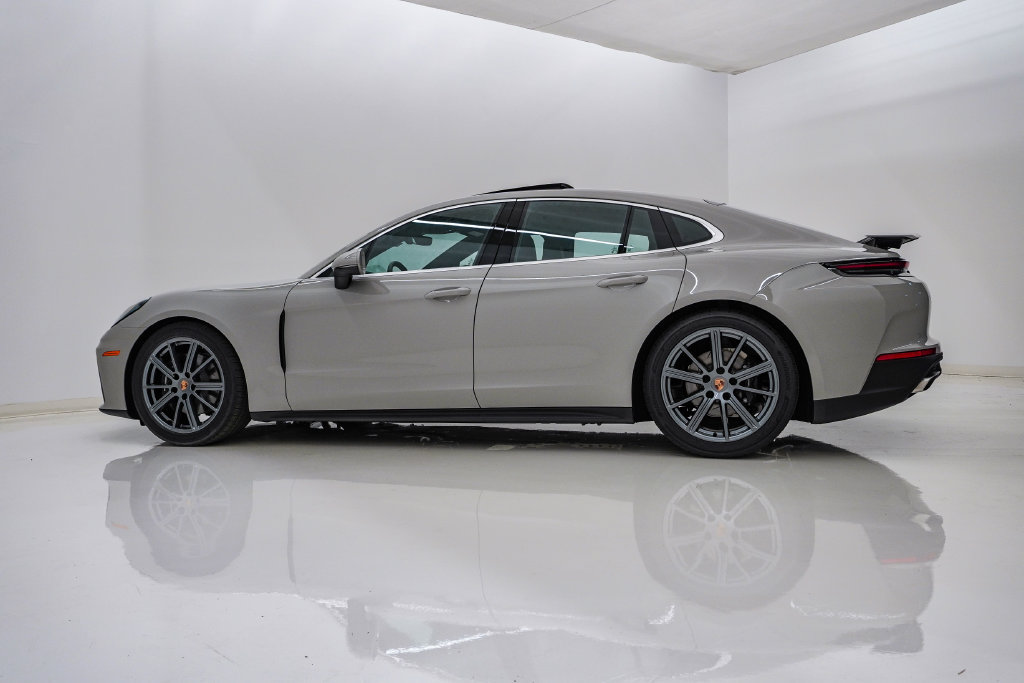 New 2026 Porsche Panamera 4 AWD/4WD image 2