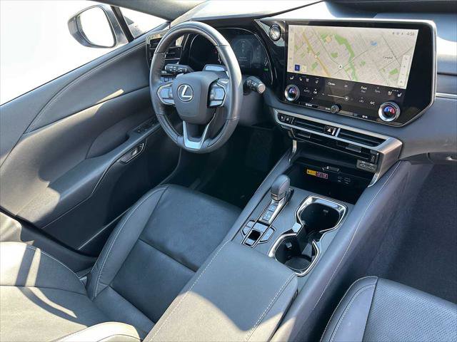 Used 2024 Lexus RX 350 w/ Convenience Package image 11