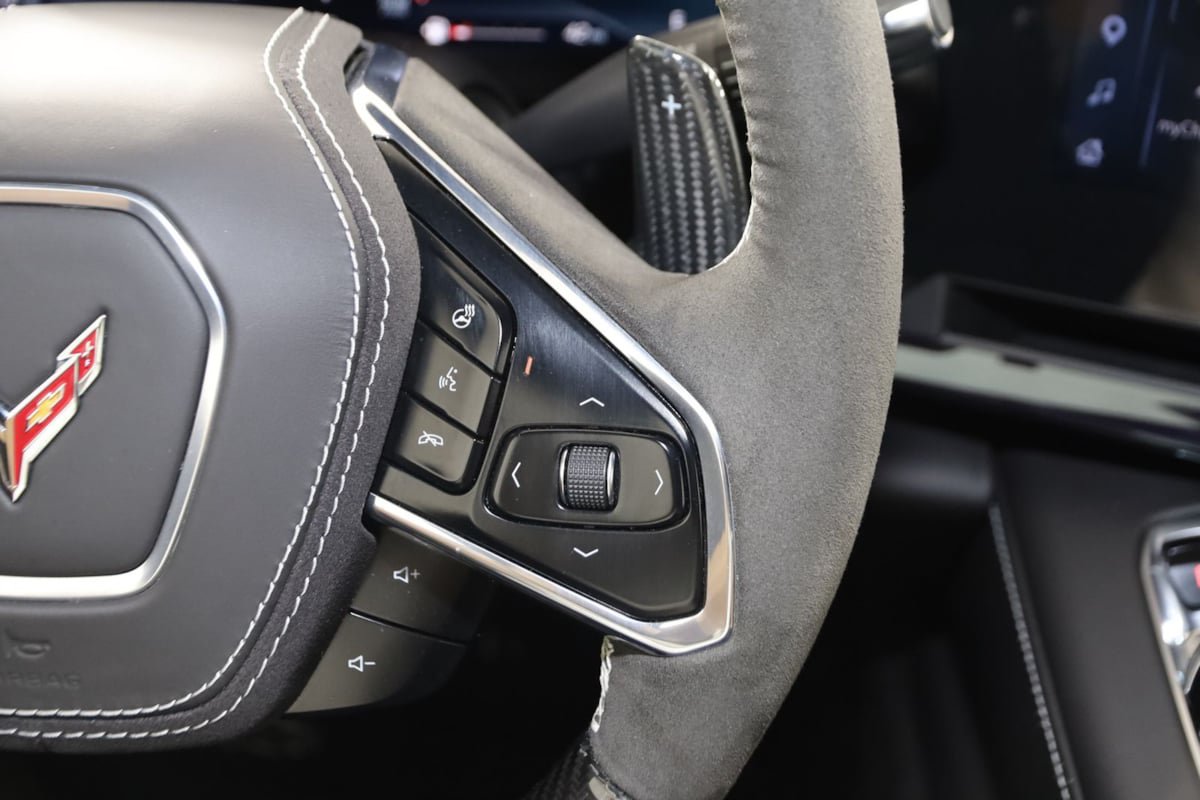 Used 2025 Chevrolet Corvette Z06 w/ Z07 Performance Package RWD image 64