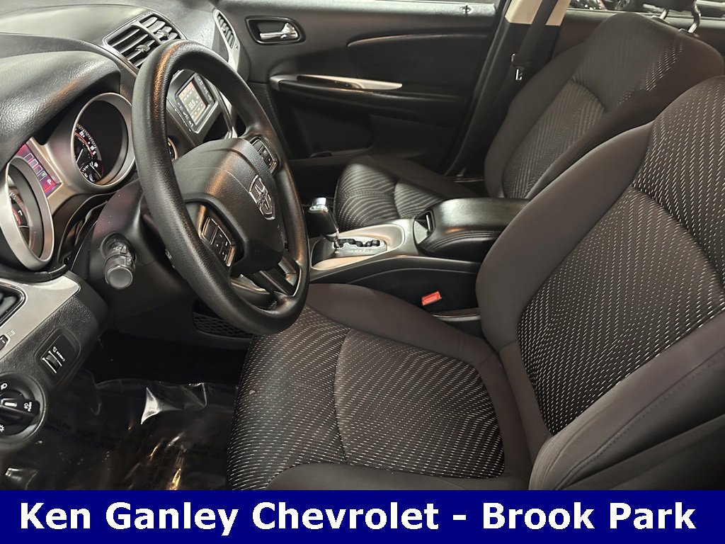 Used 2014 Dodge Journey SXT w/ Flexible Seating Group image 9