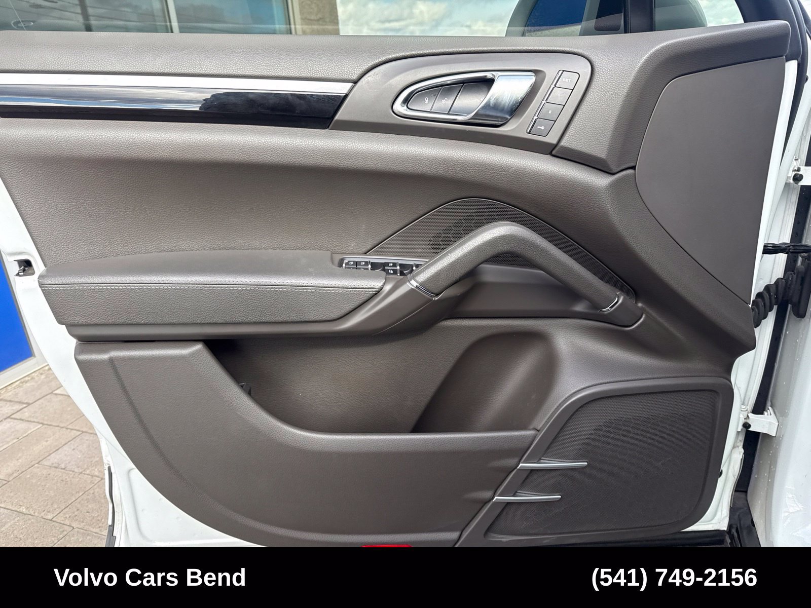 Used 2016 Porsche Cayenne AWD/4WD image 20