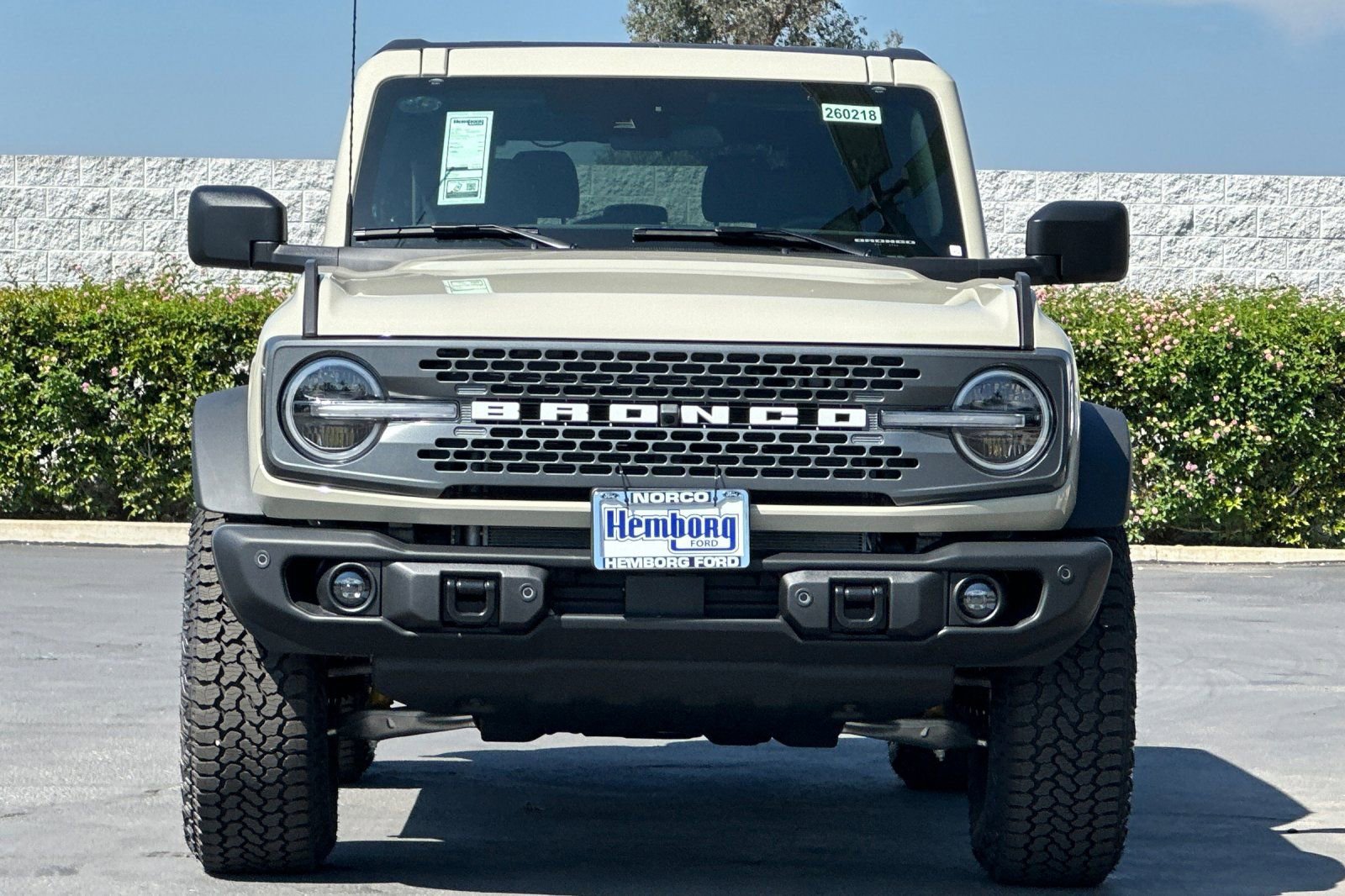 New 2026 Ford Bronco Badlands image 9