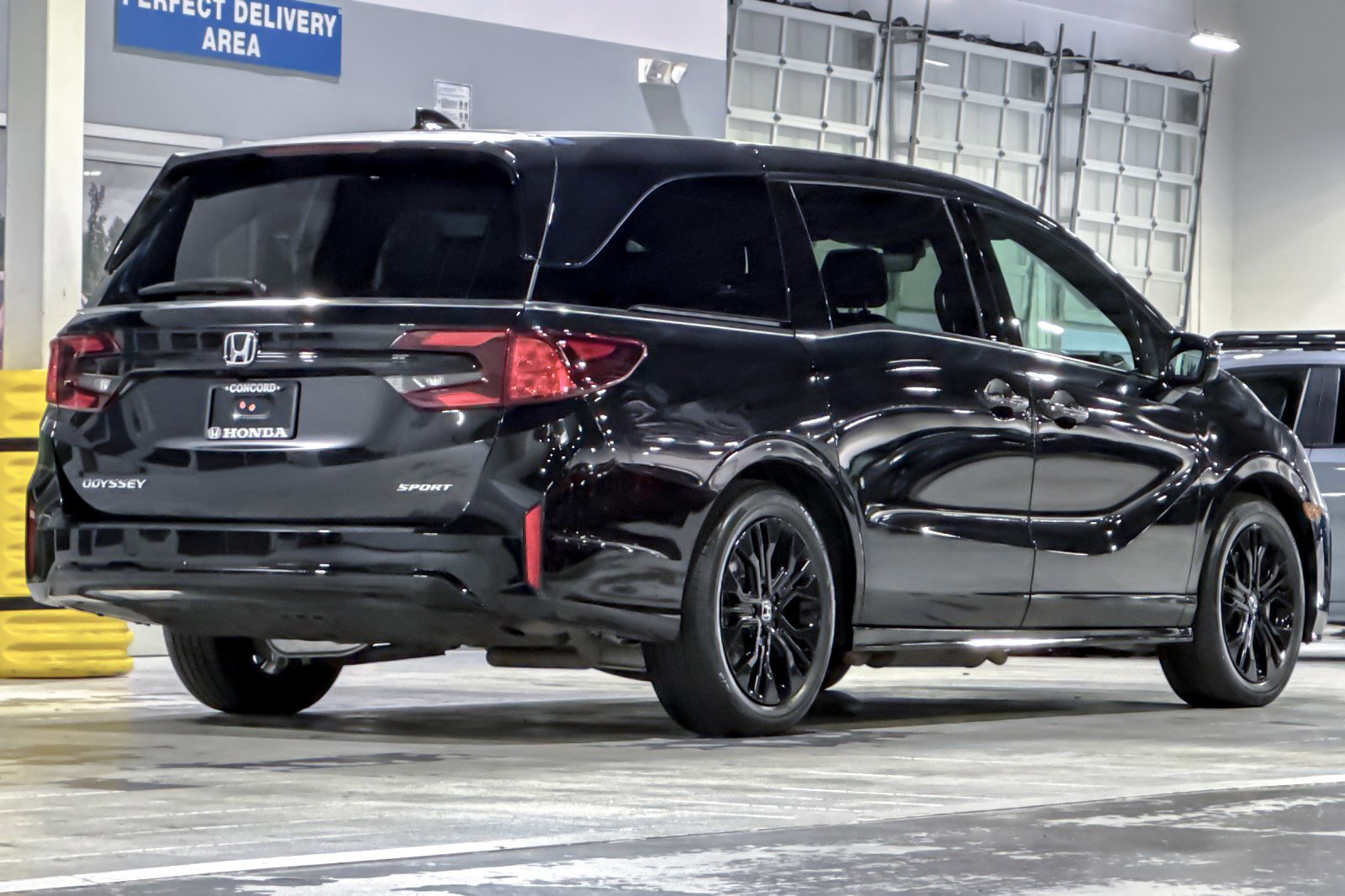 Used 2025 Honda Odyssey Sport-L image 8