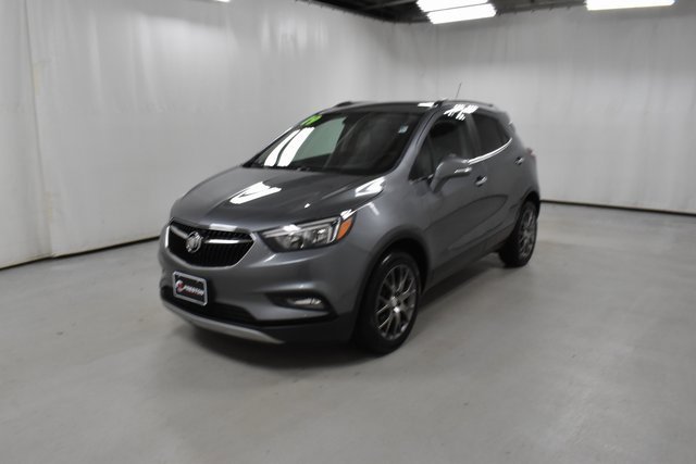 Used 2019 Buick Encore Sport Touring image 2