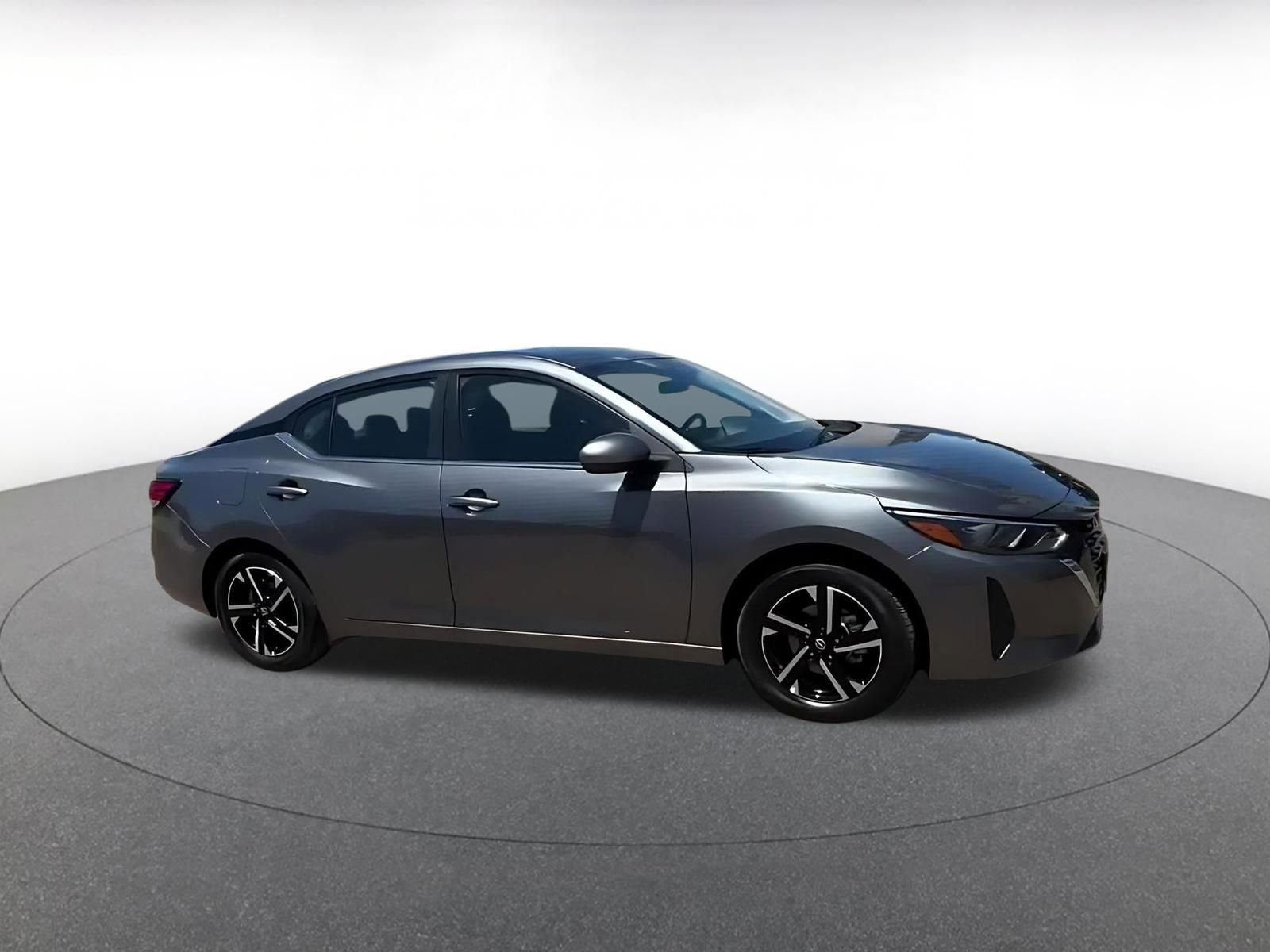 Used 2025 Nissan Sentra SV FWD image 2