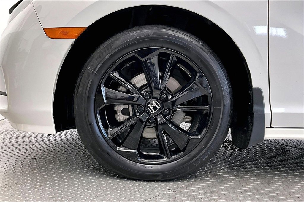 Used 2023 Honda Odyssey Sport image 8