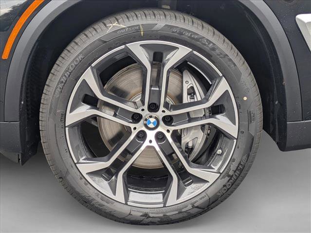 Used 2026 BMW X5 xDrive50e w/ Executive Package image 10
