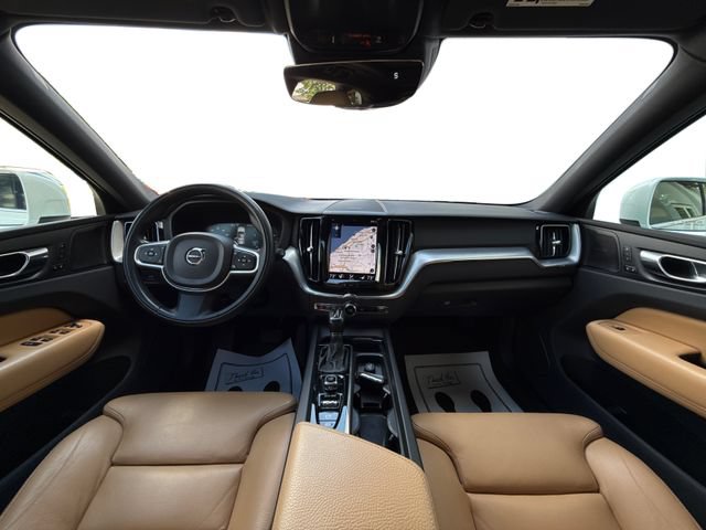 Used 2019 Volvo XC60 T5 Momentum w/ Multimedia Package AWD/4WD image 30
