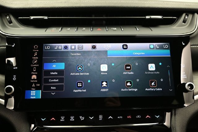 New 2026 Jeep Grand Cherokee Altitude AWD/4WD image 37