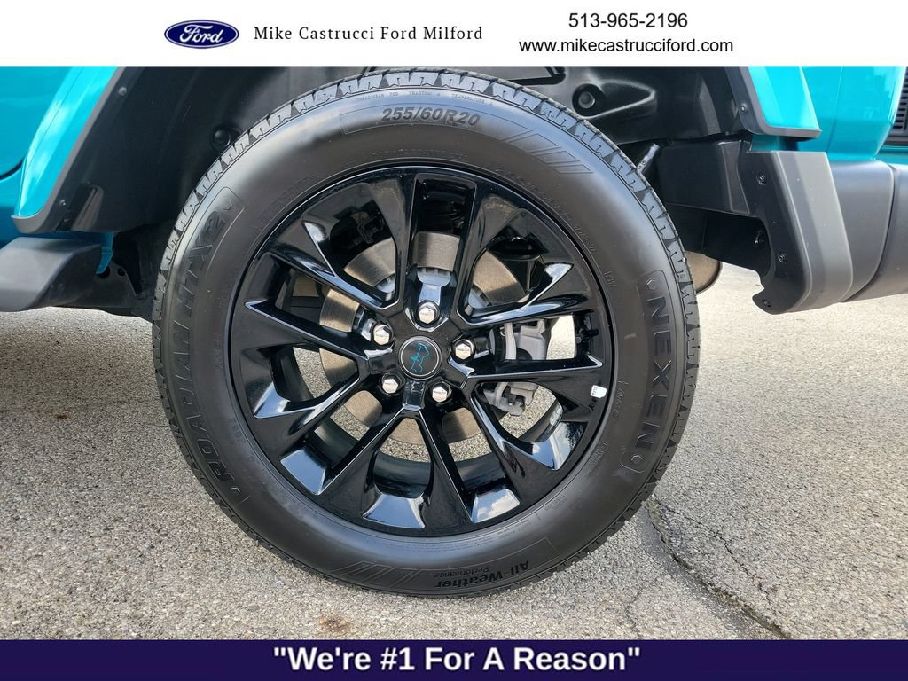 Used 2024 Jeep Wrangler Unlimited Sahara w/ Technology Group AWD/4WD image 9