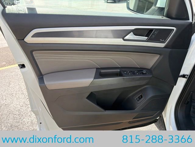 Used 2022 Volkswagen Atlas SEL Premium R-Line AWD/4WD image 26