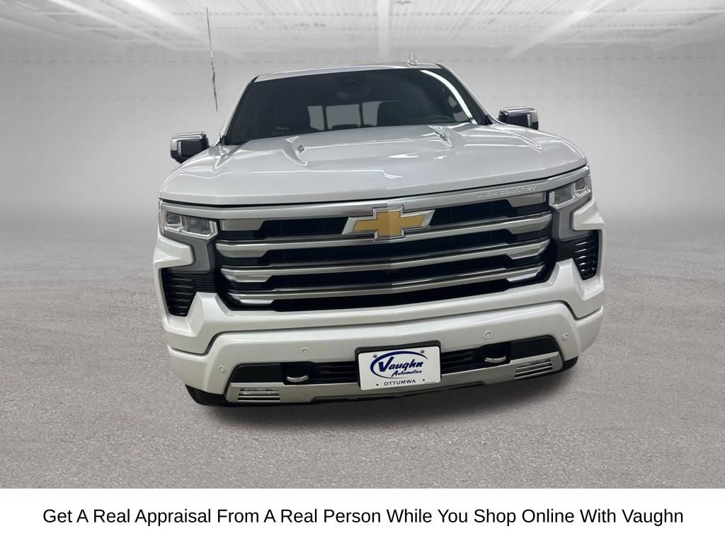 Used 2024 Chevrolet Silverado 1500 High Country w/ Technology Package AWD/4WD image 5