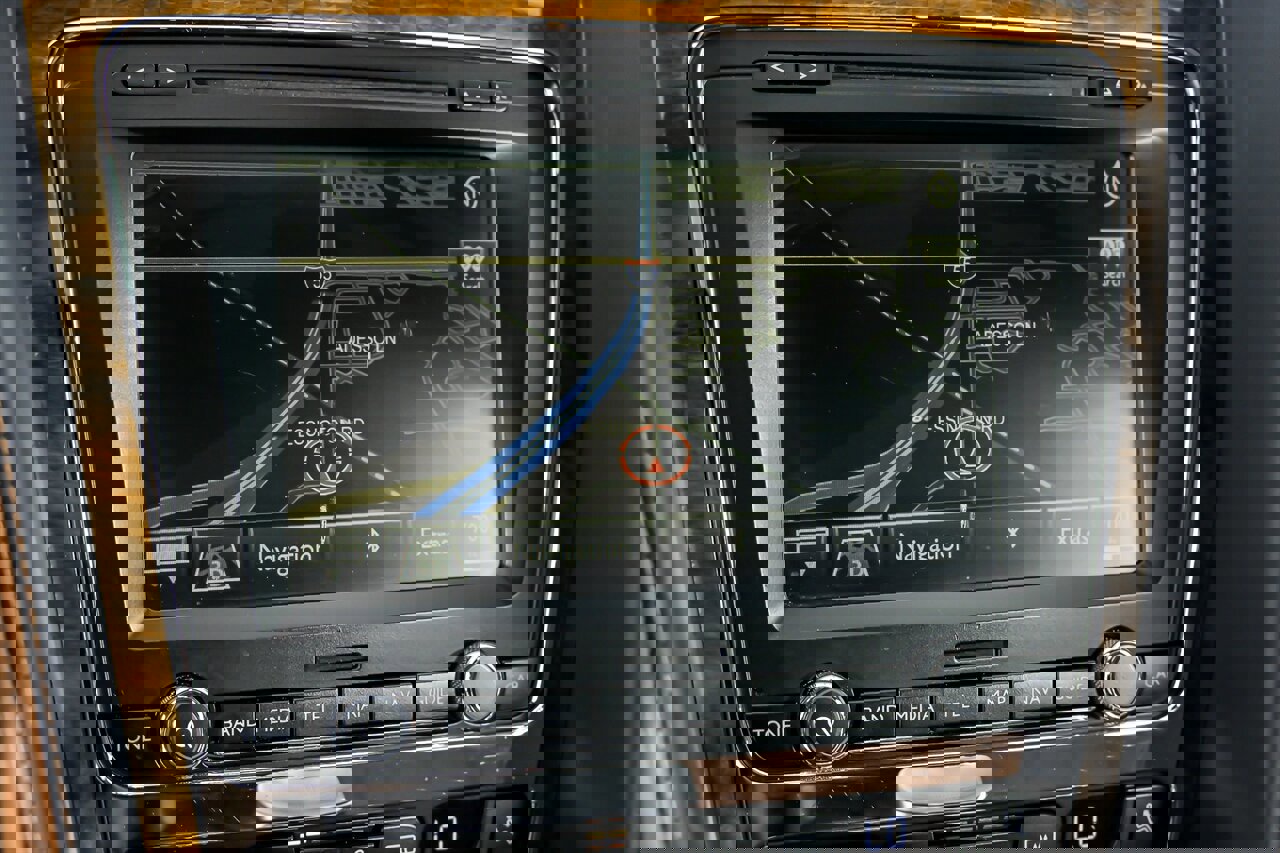 Used 2015 Bentley Flying Spur V8 image 35