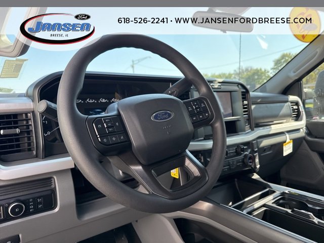 New 2025 Ford F350 XLT w/ FX4 Off-Road Package image 9