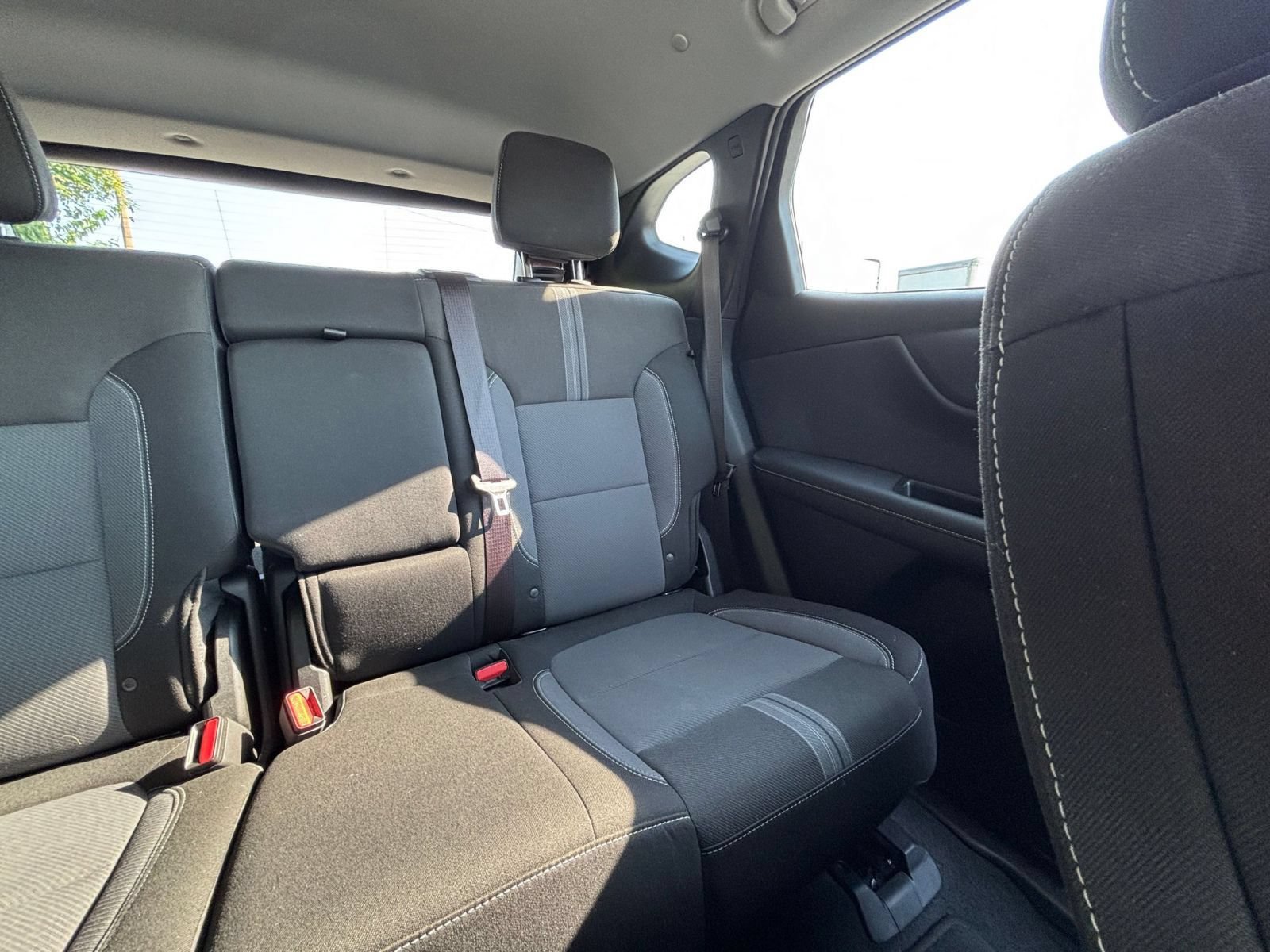 Used 2025 Chevrolet Blazer LT FWD image 33