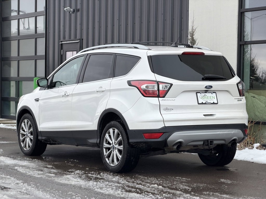 Used 2018 Ford Escape Titanium image 3