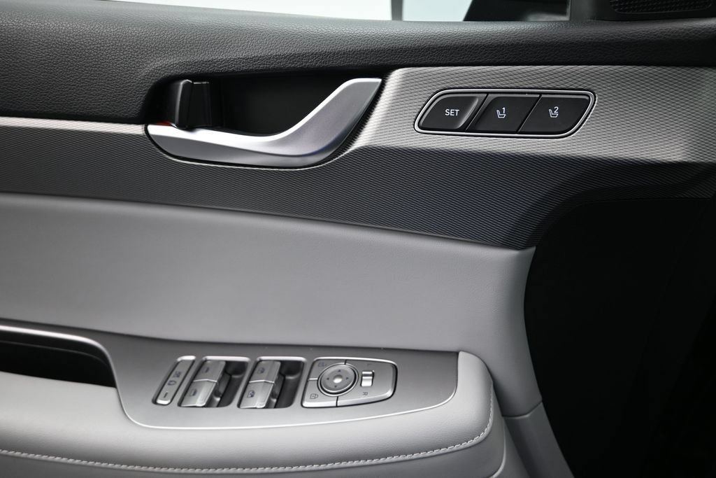Used 2022 Hyundai Palisade SEL w/ Premium Package FWD image 17