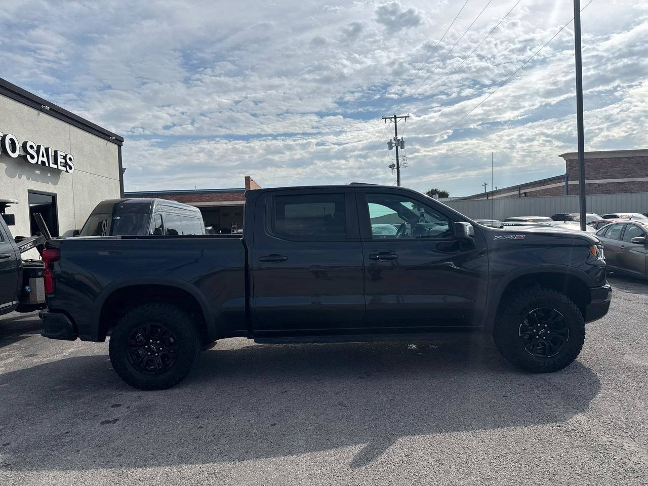 Used 2022 Chevrolet Silverado 1500 ZR2 w/ Technology Package AWD/4WD image 5
