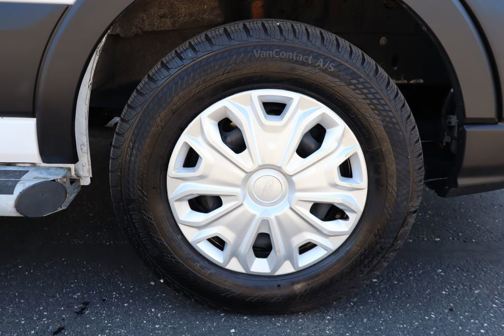 Used 2024 Ford Transit 250 Low Roof w/ Exterior Upgrade Package image 9