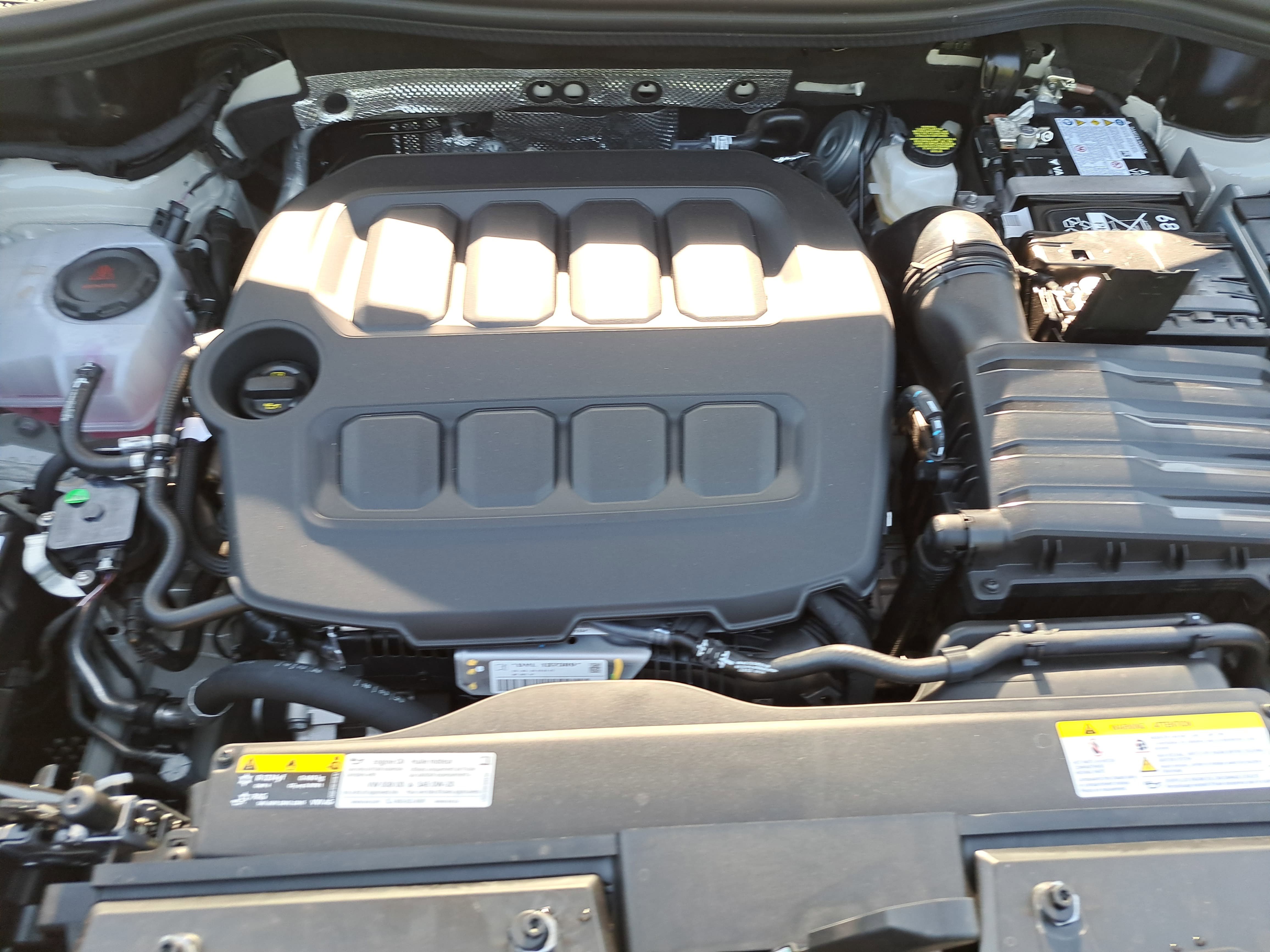 New 2026 Volkswagen Tiguan SE R-Line AWD/4WD image 29