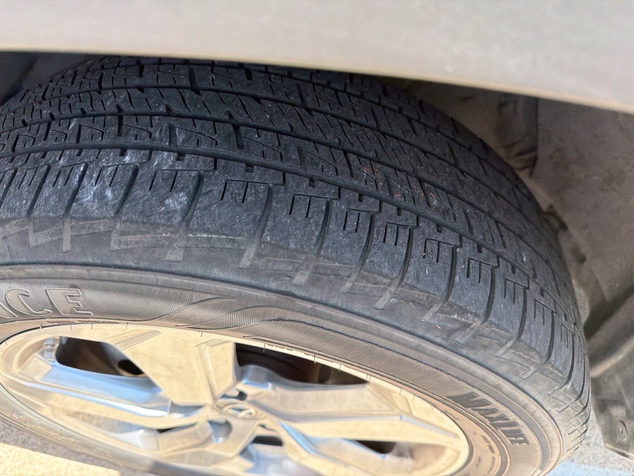 Used 2019 Toyota RAV4 Limited AWD/4WD image 16