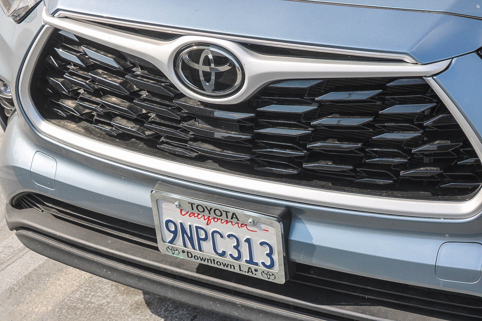 Used 2024 Toyota Highlander XLE FWD image 7