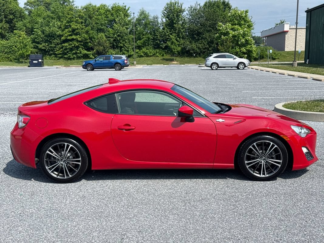 Used 2016 Scion FR-S RWD image 9
