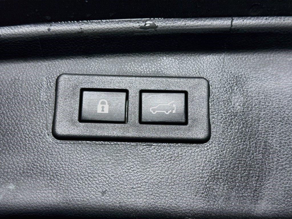 Used 2023 Subaru Outback Limited AWD/4WD image 42