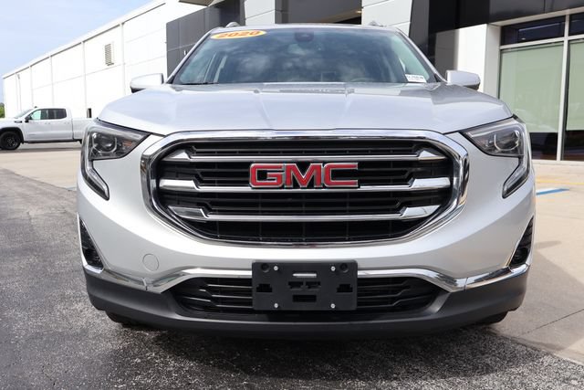 Used 2020 GMC Terrain SLT w/ GMC Pro Grade Package AWD/4WD image 2