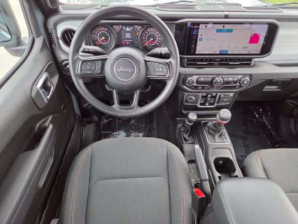 Used 2024 Jeep Gladiator Sport AWD/4WD image 25