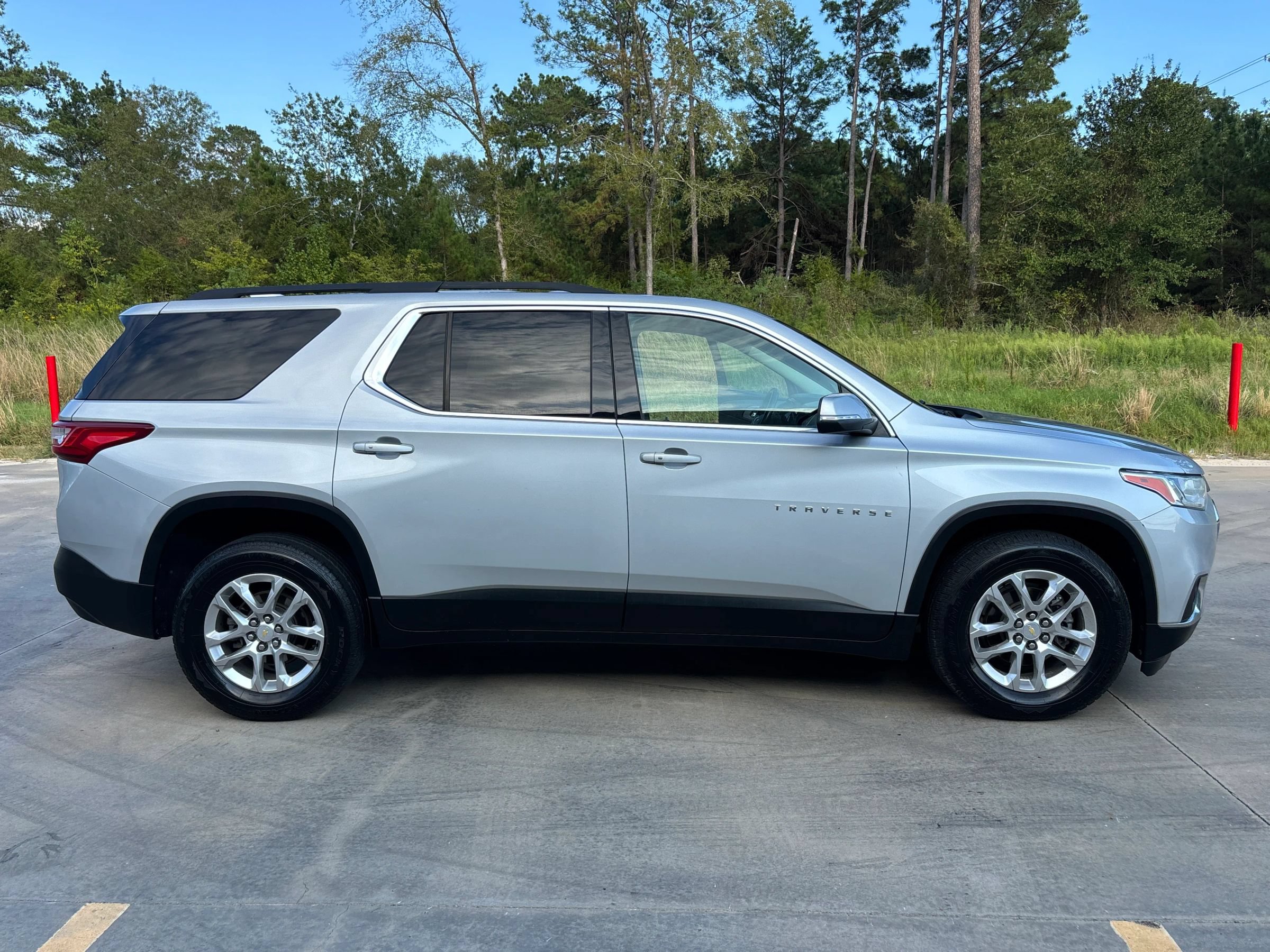 Used 2021 Chevrolet Traverse LT AWD/4WD image 4