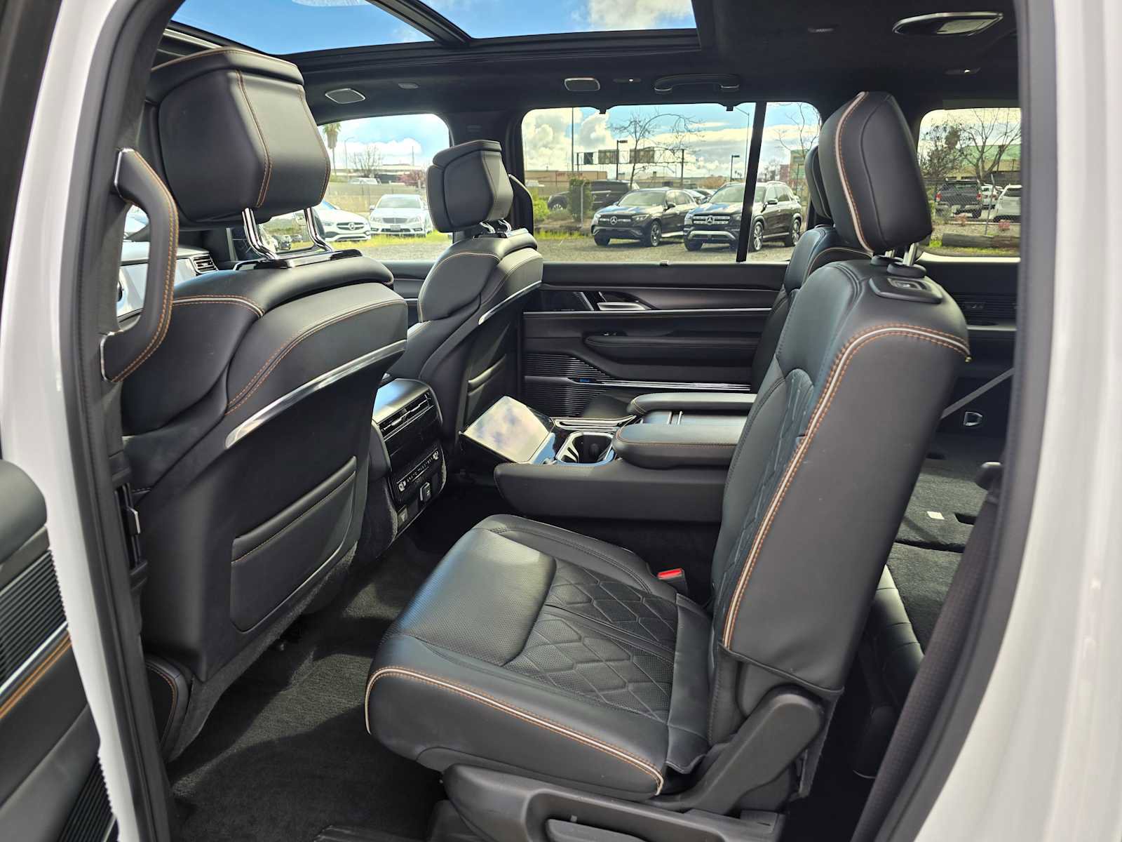 Used 2024 Jeep Grand Wagoneer L Series III w/ Quick Order Packagew 28T image 17