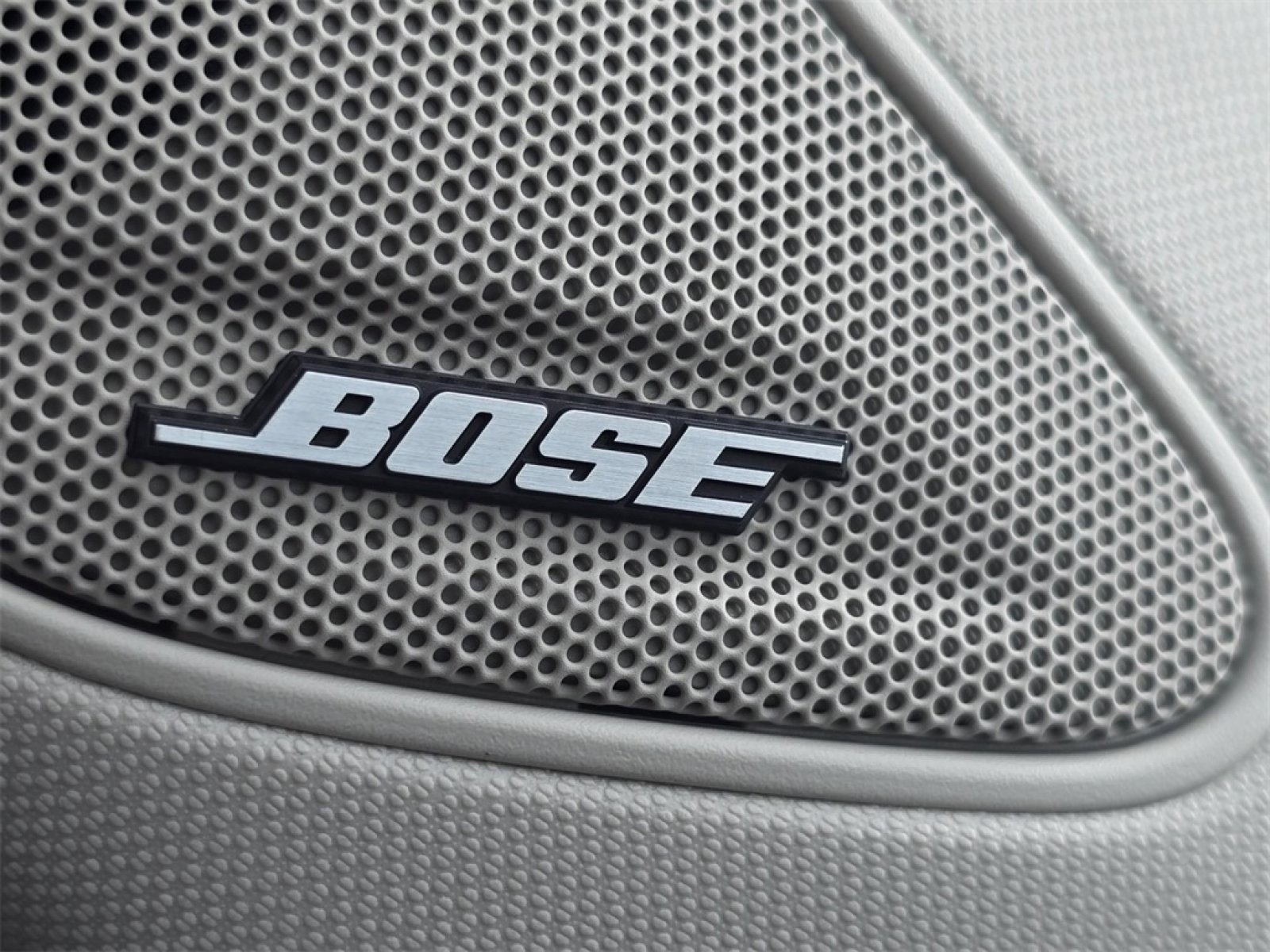 New 2025 Honda Pilot Touring image 12