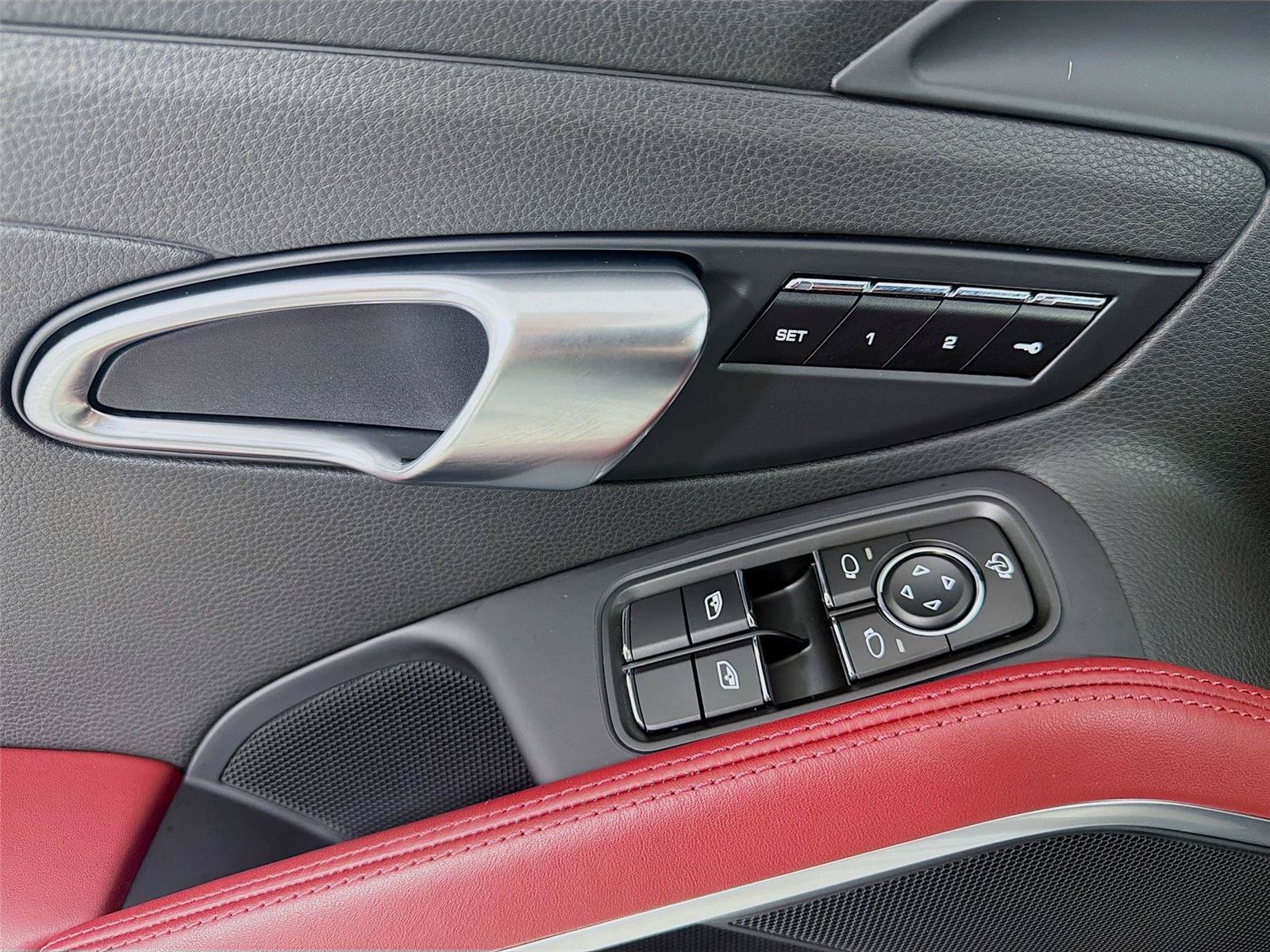 Used 2024 Porsche 718 Cayman w/ Premium Package RWD image 7