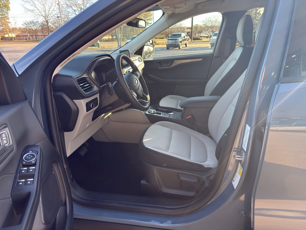 New 2026 Ford Escape Active w/ Cold Weather Package image 12