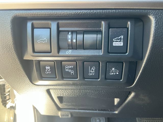 Used 2018 Subaru Outback 2.5i Touring AWD/4WD image 26