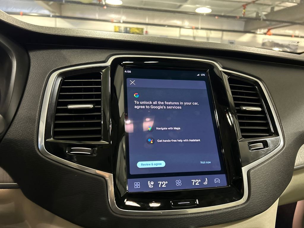 Used 2023 Volvo XC90 B6 Plus image 16