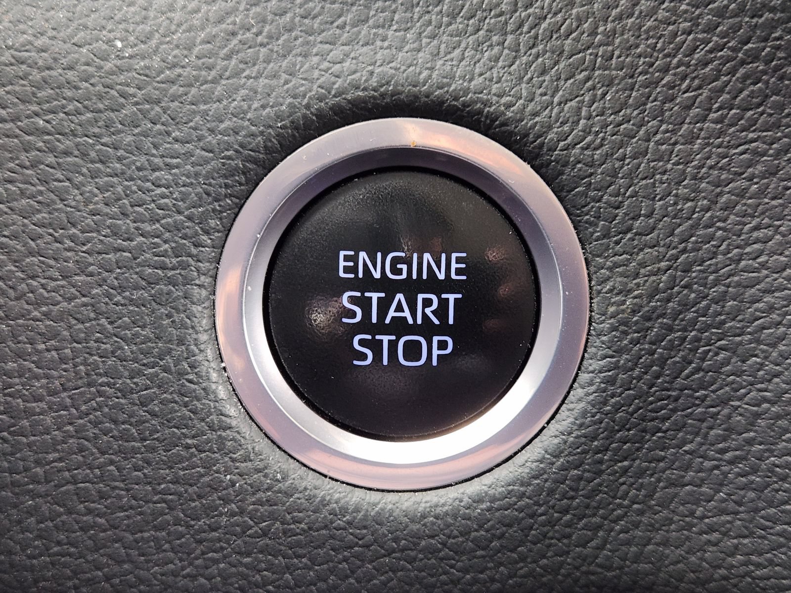 Used 2024 Toyota Tundra Limited AWD/4WD image 25