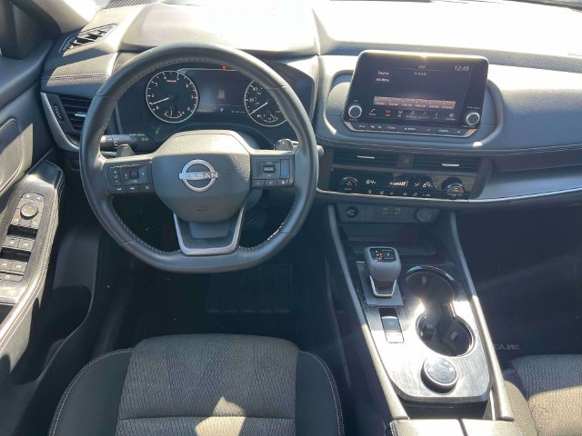Certified 2025 Nissan Rogue SV AWD/4WD image 10