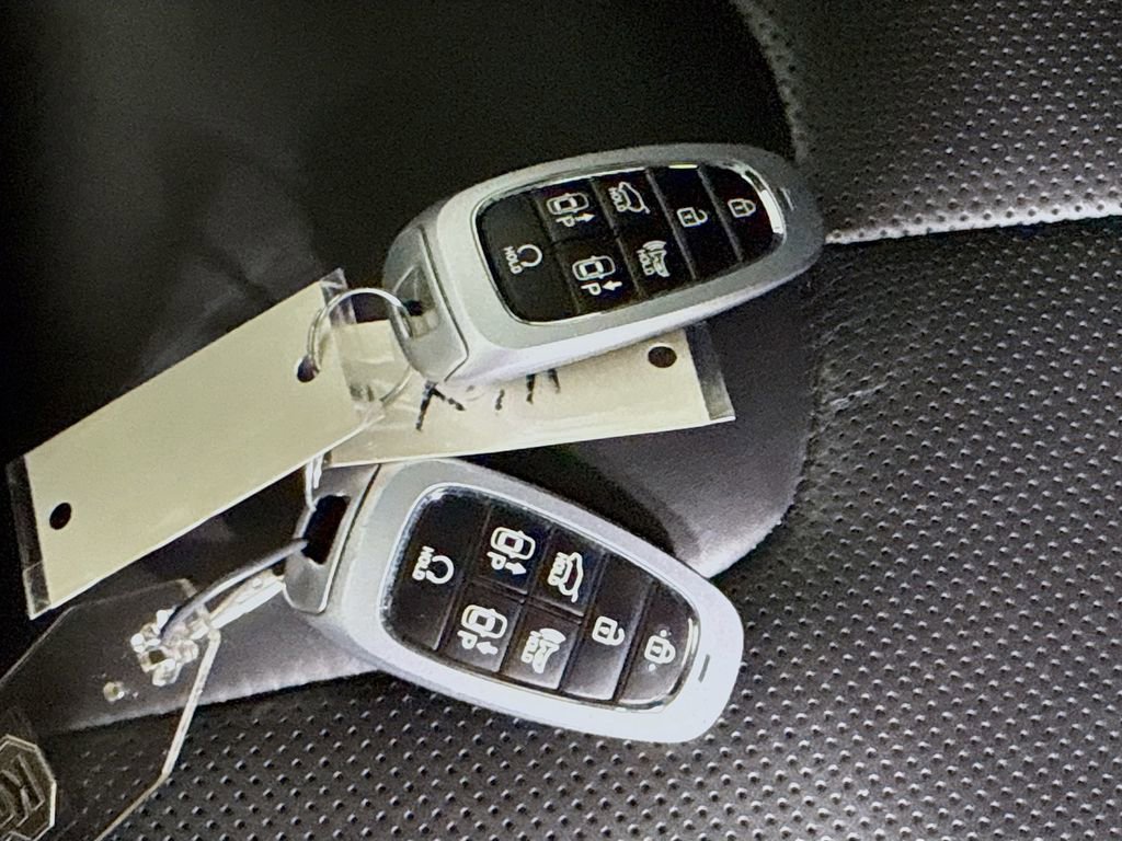 Certified 2023 Hyundai Santa Fe Calligraphy image 35