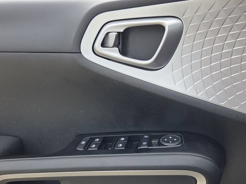 Used 2023 Kia Soul LX w/ Option Group 015 image 29