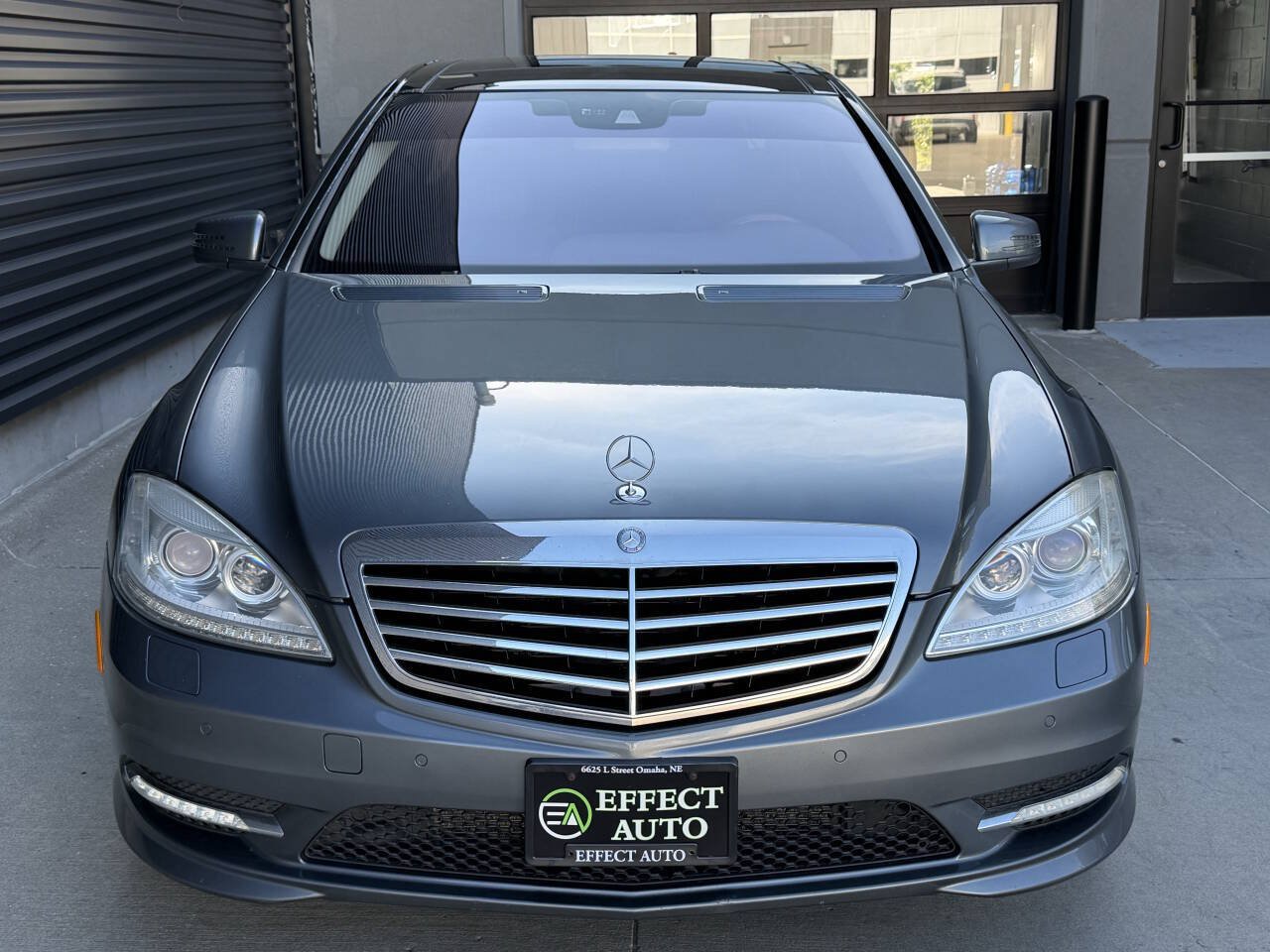 Used 2010 Mercedes-Benz S 550 4MATIC image 4