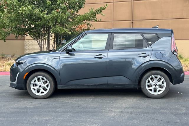 Used 2023 Kia Soul LX w/ Option Group 015 image 9