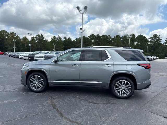 Used 2023 Chevrolet Traverse High Country w/ LPO, Floor Liner Package image 6