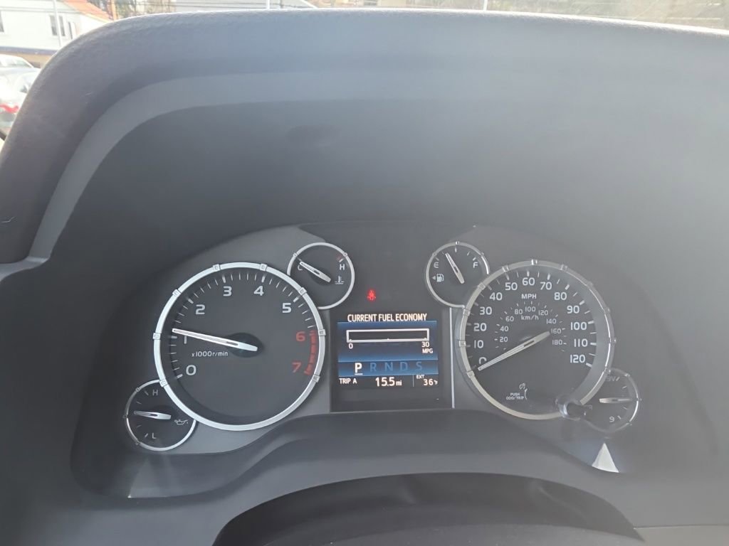 Used 2017 Toyota Tundra SR5 image 16