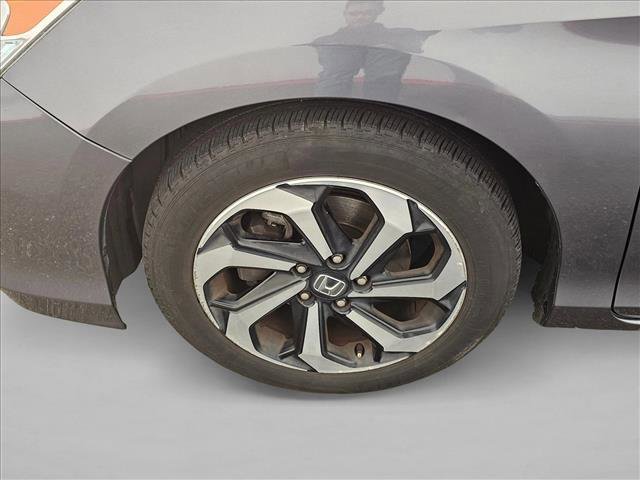 Used 2016 Honda Accord EX image 9