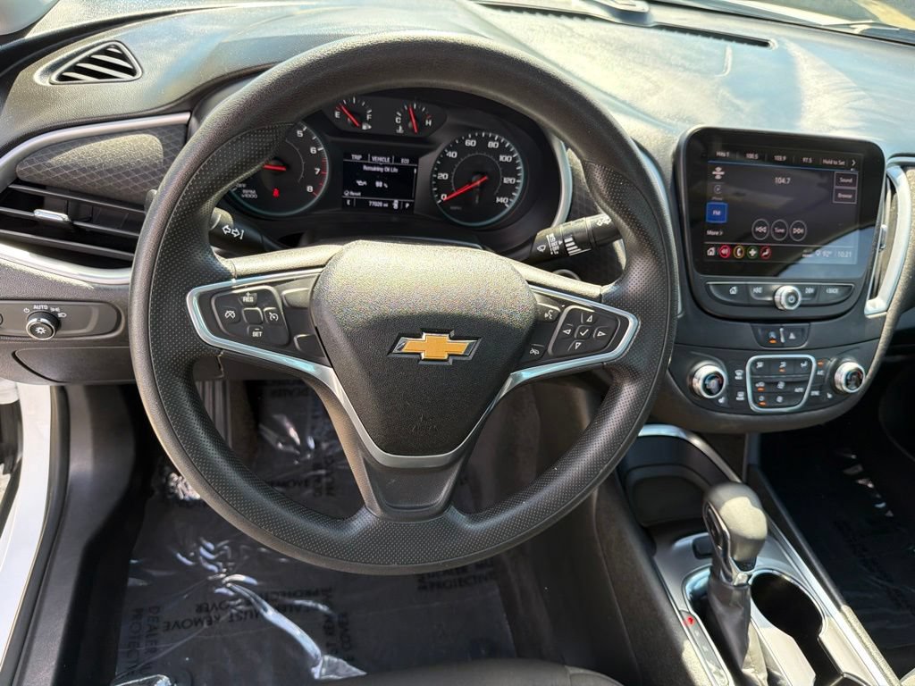 Used 2022 Chevrolet Malibu LT FWD image 16