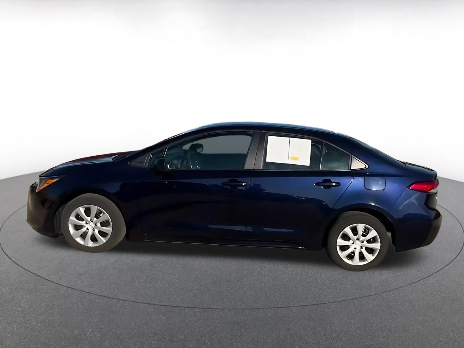 Used 2025 Toyota Corolla LE FWD image 8